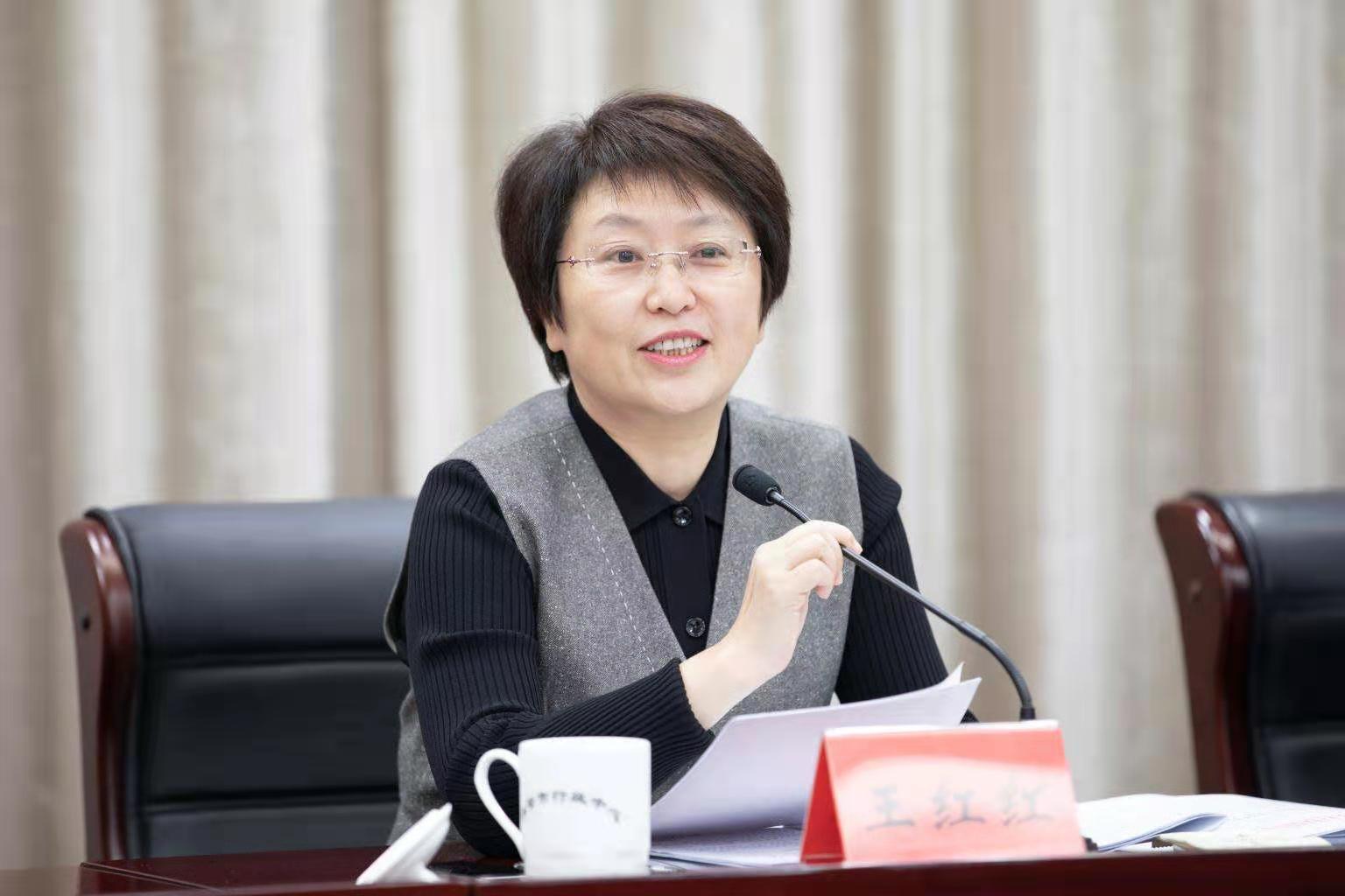 王红红指出,全市医保系统坚决贯彻党中央国务院和省委省政府,市委市